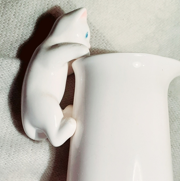 Blue-eyed Kitten Creamer - Avon vintage - Picture 6 of 10